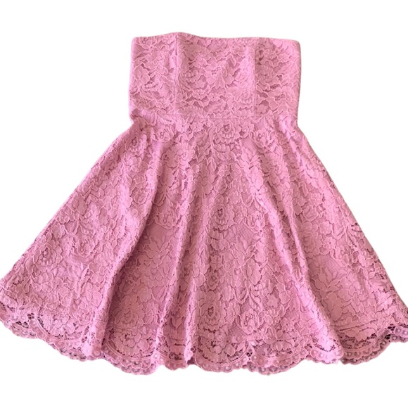 le chateau Dresses & Skirts - Le Chateau Strapless Dress